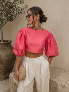 NO PISE LA GRAMA Daniela Panaro De Leyenda Open Back Puff Sleeve Crop Top NWOT
